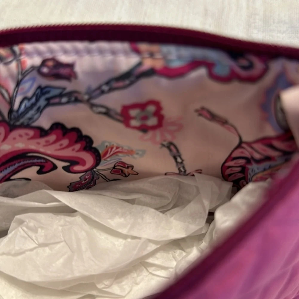 Vera Bradley Makeup Case, VGUC - Picture 4 of 7